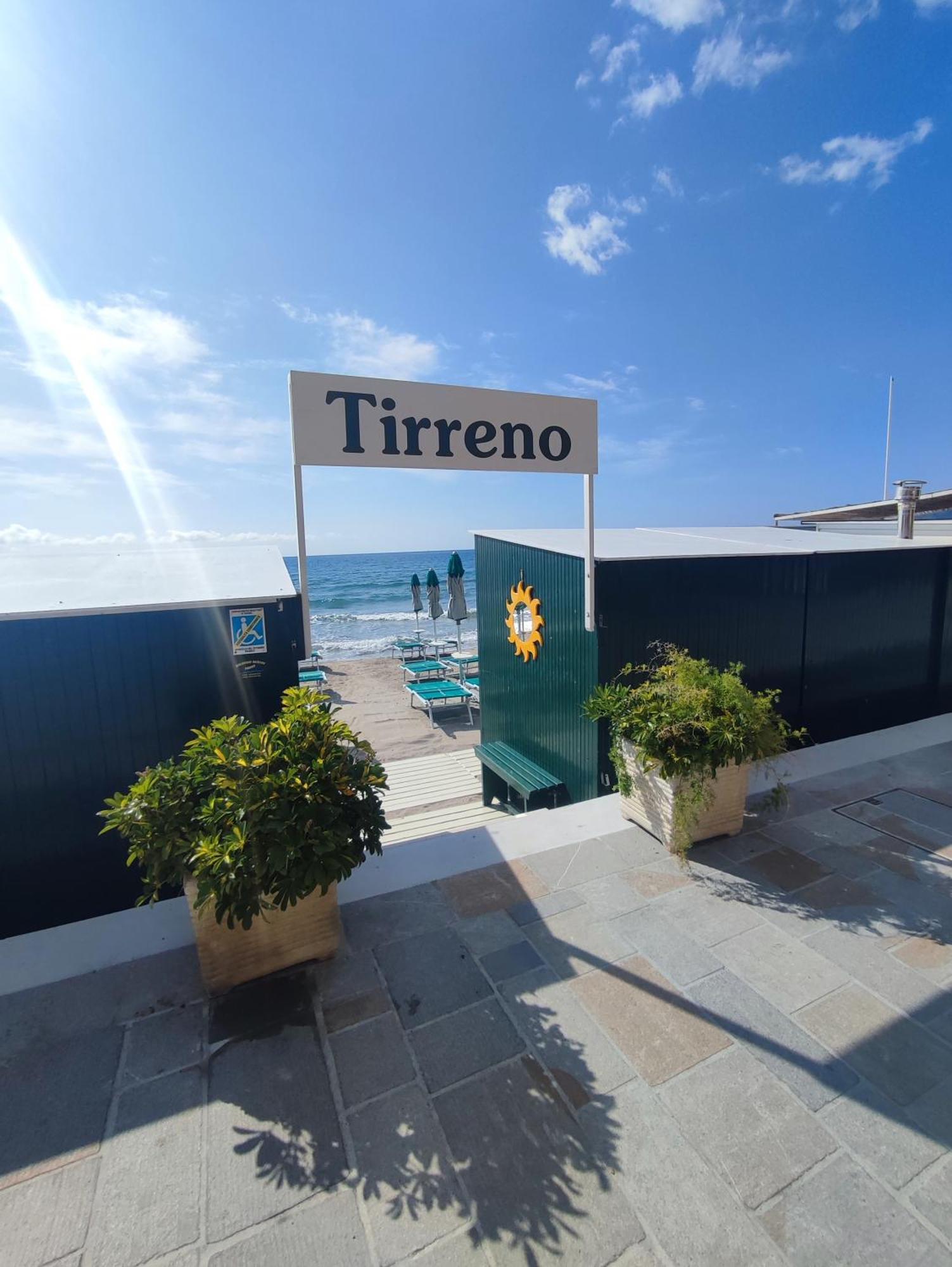 Hotel Tirreno ألاسيو المظهر الخارجي الصورة